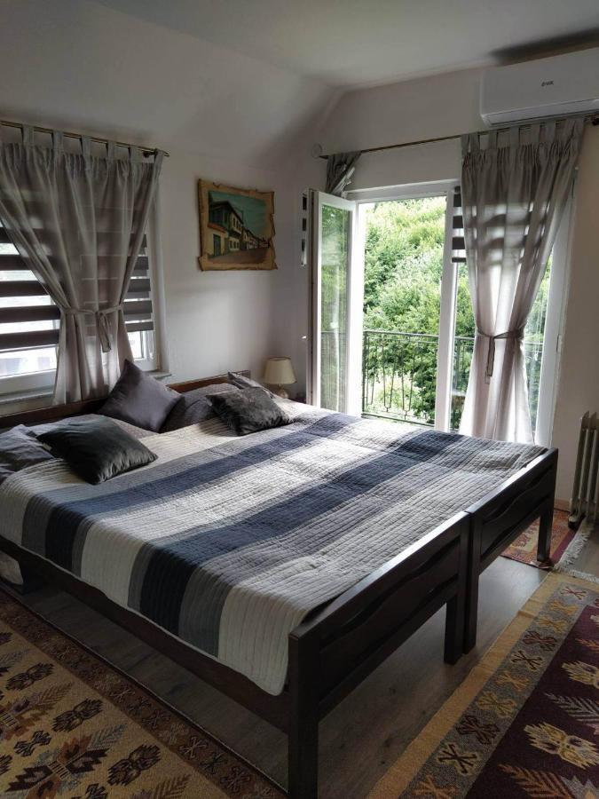 Guest House Bee Visoko Dış mekan fotoğraf