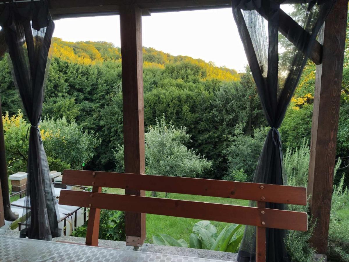 Guest House Bee Visoko Dış mekan fotoğraf