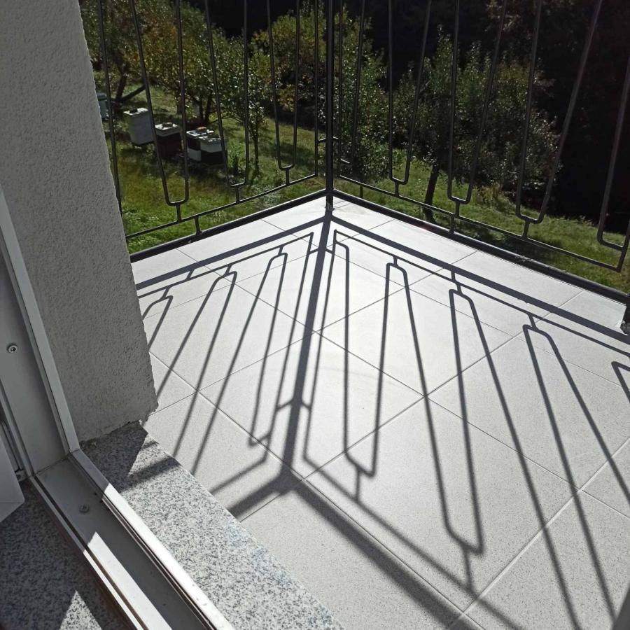 Guest House Bee Visoko Dış mekan fotoğraf