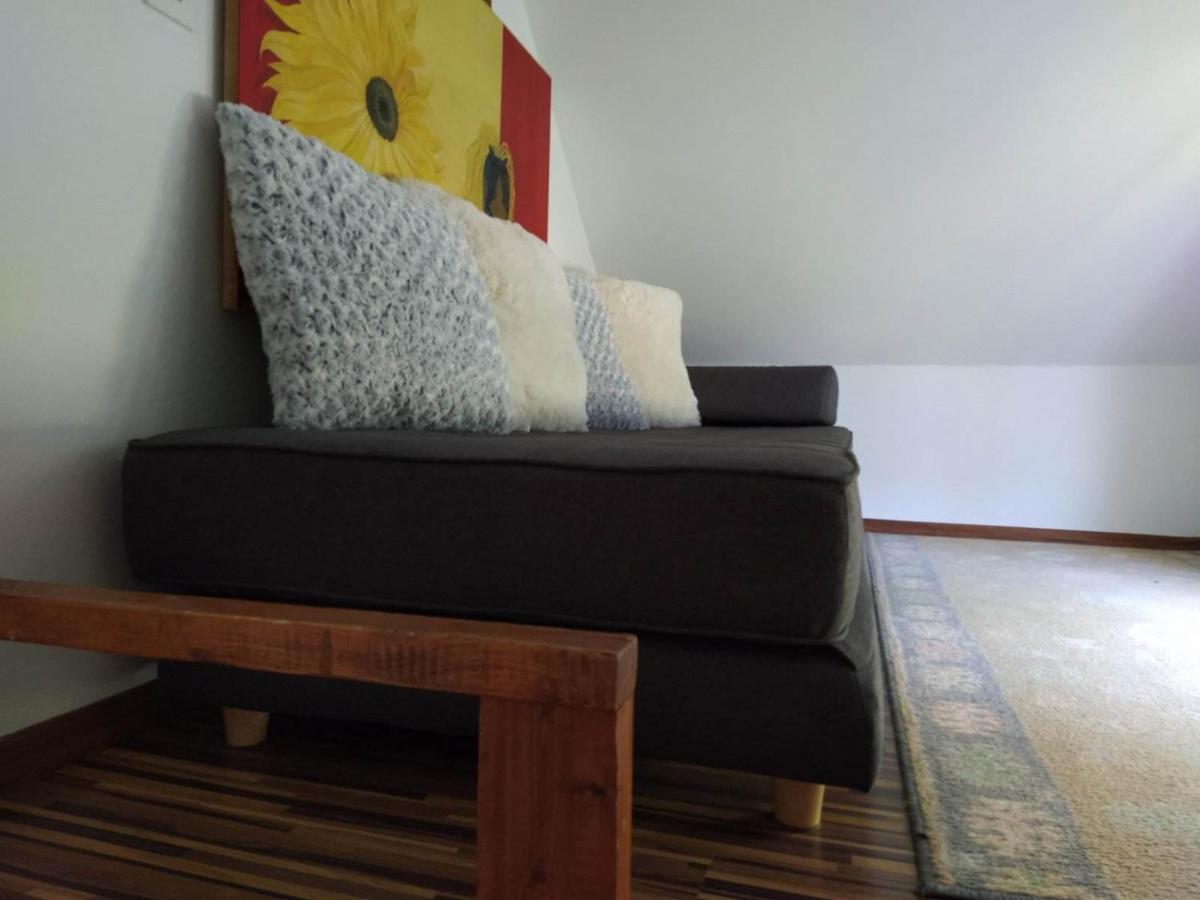 Guest House Bee Visoko Dış mekan fotoğraf